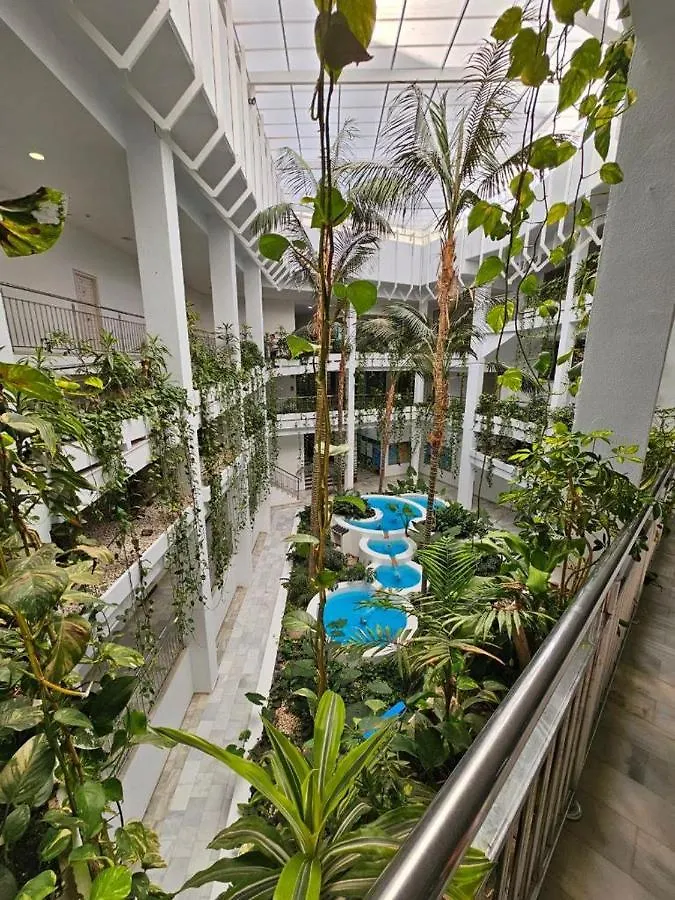 贝纳尔马德纳Fantastico Estudio En Benalbeach Con Vistas Al Mar公寓式酒店